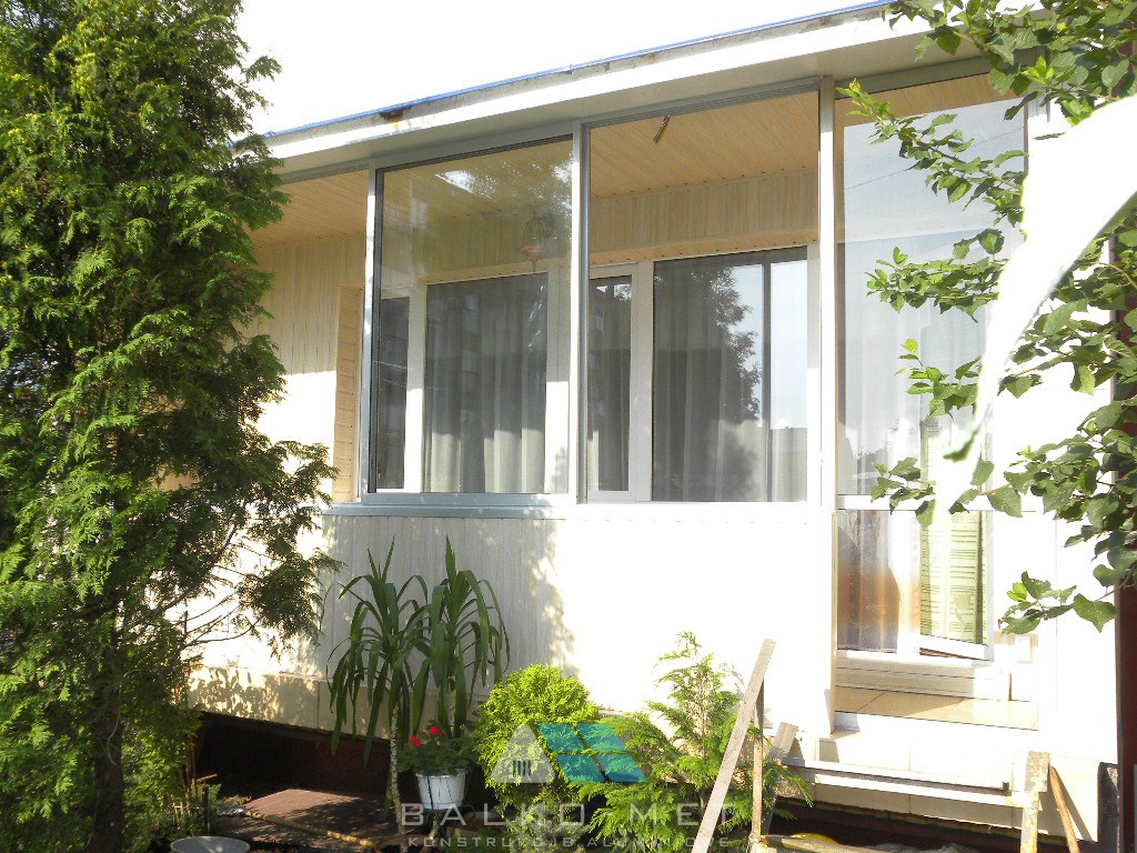 Rėmų sistemos be rėmų balkonai statybos gamintojas Lenkija